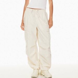 NWT Aritzia TNA New Cache Cargo Pants Gd Birch Utility Parachute Small Brand New